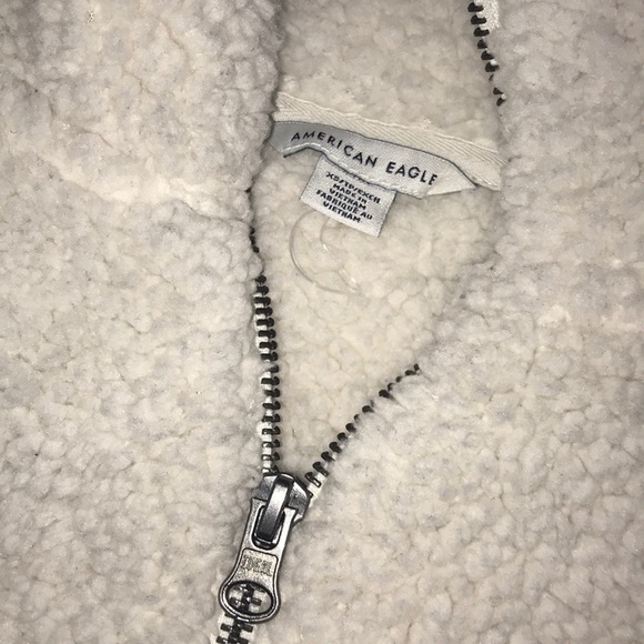American Eagle Outfitters teddy zip up sweater - Picture 3 of 3
